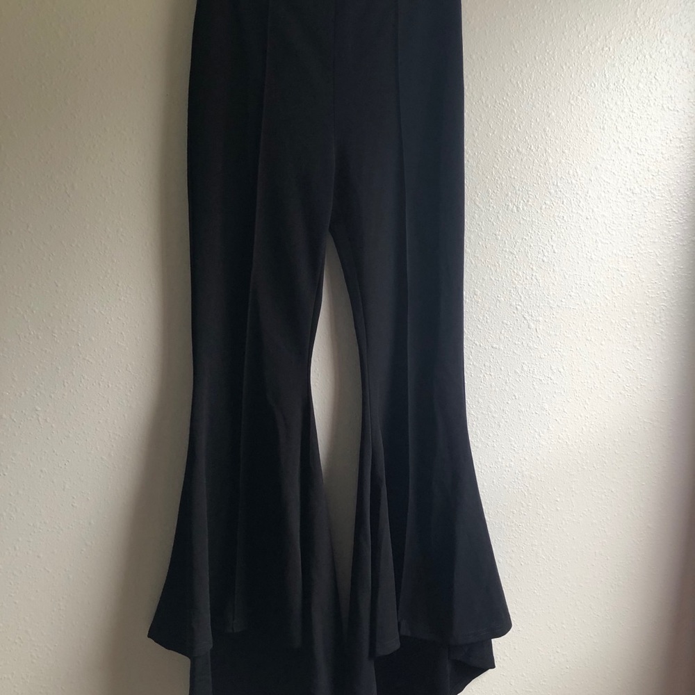 Super sexy and chic pants new never worn